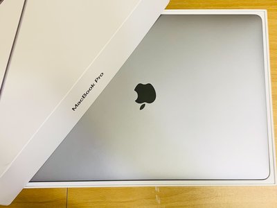 【售】2017年 MacBook Pro Touch bar 15吋 i7 16G 512G 獨顯4G 蘋果電腦