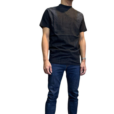 歐洲卡爾 KARL LAGERFELD 短袖T恤 滿版黑色S M L XL  商品均為正品 實體店面賣家歡迎店內選購