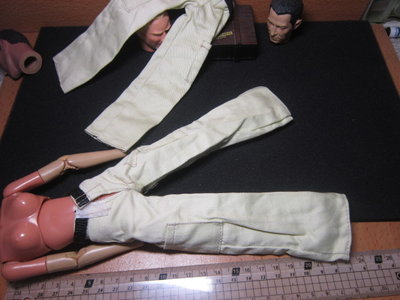 RJ3休閒部門 細腰女偶款1/6米色黑帶軍裝工作褲一件(腿袋可置物)