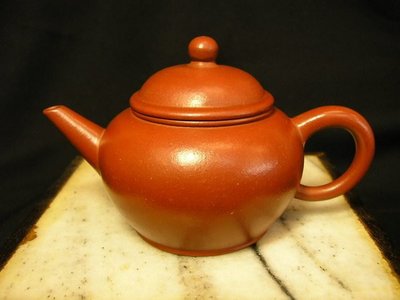 【樂壺坊】正宜興一廠1960年 捌杯 紅紫砂 標準壺 水平壺