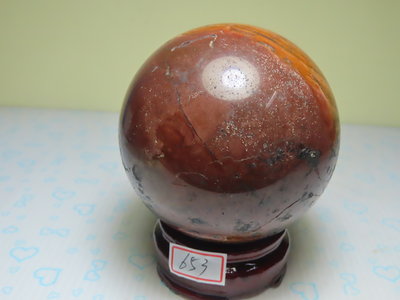 【競標網】天然罕見紅色(拋光)木化石球653克78mm(有礦缺)(贈座)(天天處理價起標、價高得標、限量一件、標到賺到)