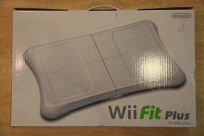日本原裝 任天堂 原廠 wii fit 遊戲平衡板 套組 (附正版光碟wii fit plus 中文版) 含保護套