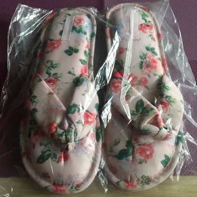 日本帶回 粉紅色花卉布室內夾腳托涼鞋 底部防滑設計 23、5號