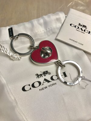 Coach鑰匙圈包包掛鏈 心心相印愛心飾品 情侶送禮加拿大代購