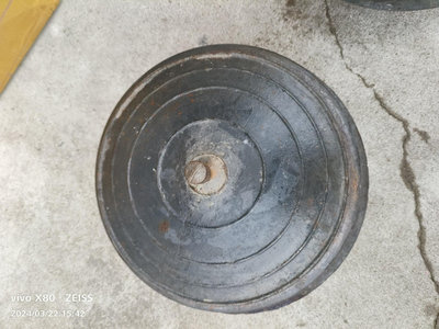 【二手】朝鮮族大型鑄鐵鍋一款。早期老款的。整體品相九成新，沒有用過。575【李掌櫃】