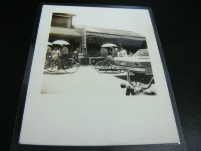 早期~40年代老照片~(日本時期 東榮商店 汽車 機車 腳踏車)6.5X8公分