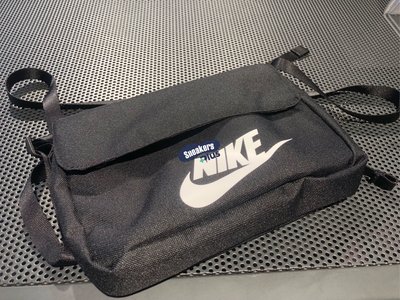 ➕鞋家➕ Nike NSW Side backpack black 側背包 小包 黑 CW9300-010