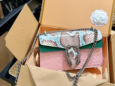【二手】稀有皮拼色  折疊禮盒包裝 Gucci 高級蛇紋拼接鴕鳥紋