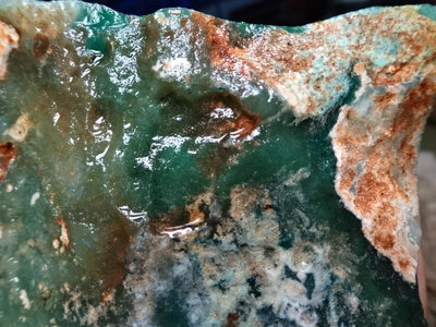 《藍晶寶石玉石特賣》→〈原石系列〉→天然清透翡翠藍寶石原礦〈450公克→D43