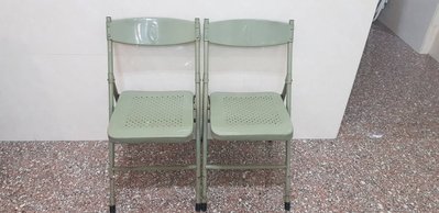 請先洽即時通預定 (9成新，2個1000)｜鐵椅 折疊椅 (台灣製)