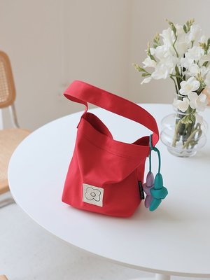新款簡約帆布包女小眾百搭便攜手提包學生韓版手拎飯盒包#促銷 #現貨 #可開發票