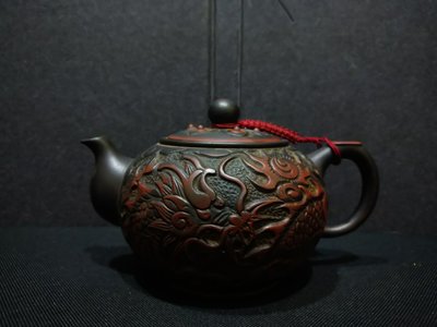 早期台灣宜龍高檔茶具 一 手工製 老紫砂 龍鳳 蓮子壺
