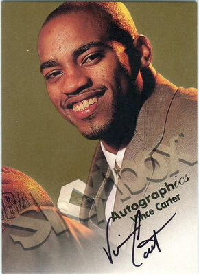 半人半神 Vince Carter 1998-99 Skybox Autograph 新人簽名卡