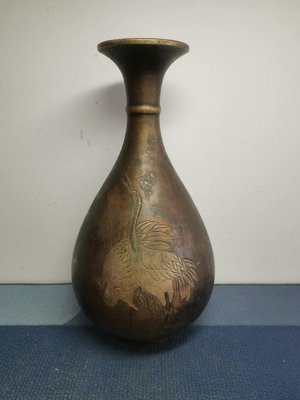 日本金工名家峰雲作手工雕刻仙鶴紋老銅花瓶玉壺春瓶底部側面