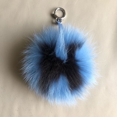 [熊熊之家3]保證正品 Fendi 藍黑色 狐狸毛 英字母文 H 毛球 包包 吊飾 鑰匙圈
