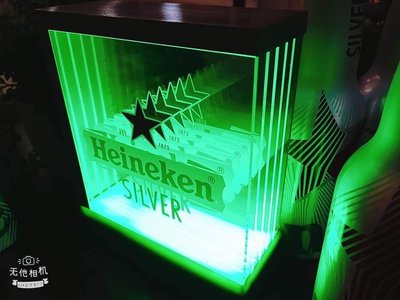 限量絕版 Heineken 海尼根 千層鏡氣氛燈 海尼根招牌 原廠盒裝 玻璃 金屬材質 只有一套 收藏好物
