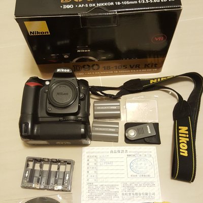 Nikon D90單機身+原廠電池2顆+電池把手+閃燈SB600+Nikon AF-S DX 16-85mm F3.5~5.6G ED VR+JENOVE相機包