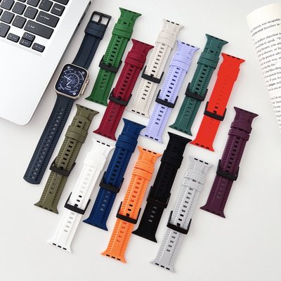 矽膠輪胎紋錶帶 適用於 Apple Watch S8/Ultra/7/6/se2/4 蘋果智能手錶配件 夏季 透氣 運動