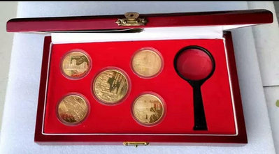 《香港風光》特制銅鍍金銀紀念章5枚一套（原證盒，上海造幣廠）