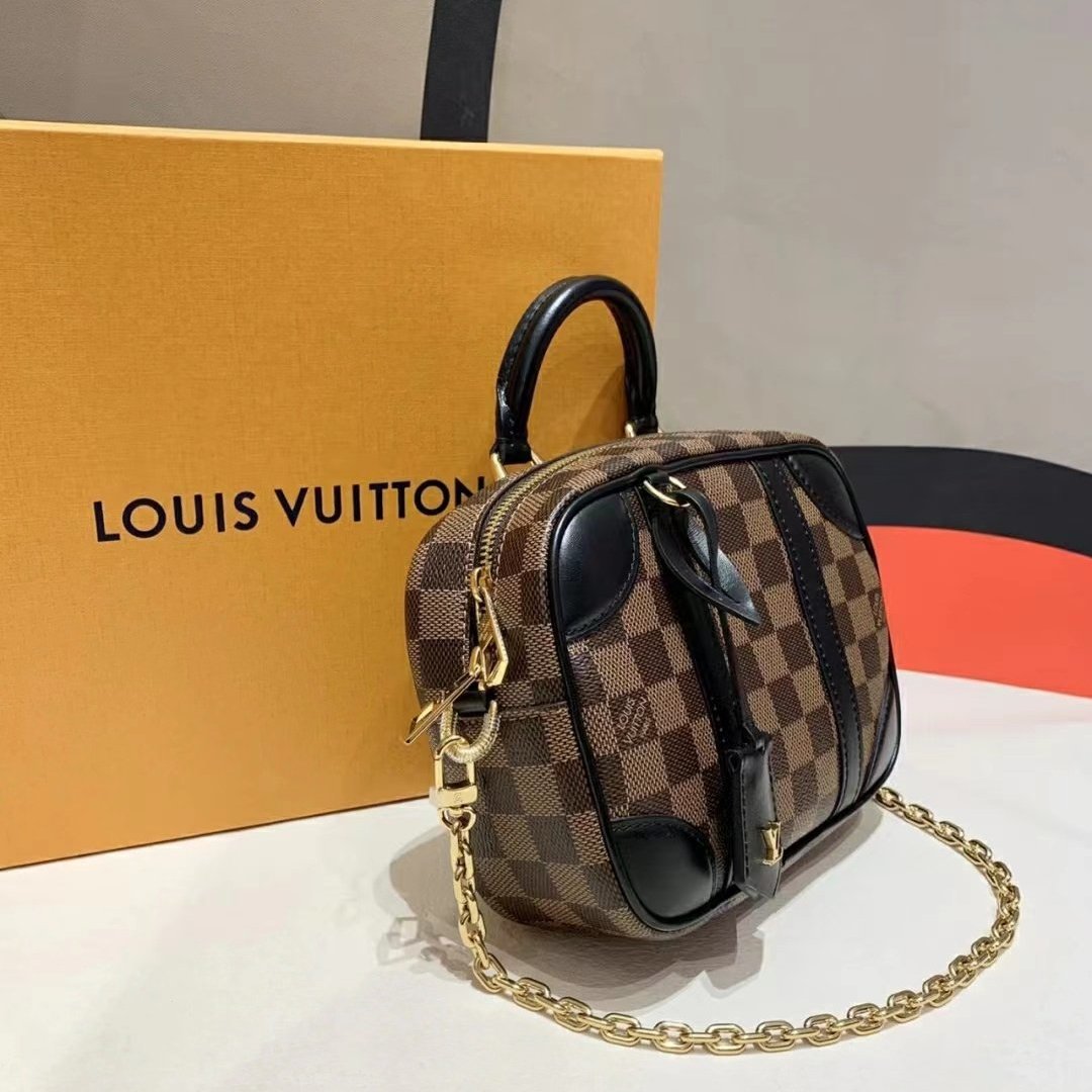 Shop Louis Vuitton Valisette souple bb (N50063, N50065) by