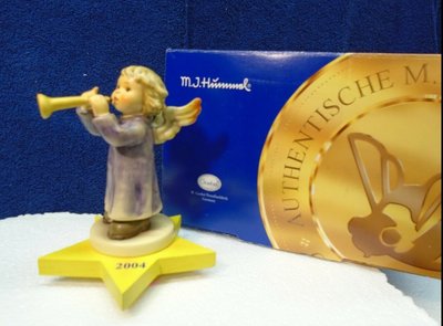 (德國原廠盒裝) 德國喜姆娃娃 編號2135/H Angelic Trumpeter TMK8 (年度天使喜姆系列)