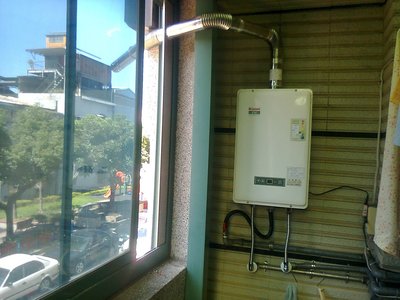 ☆鋁板封窗圖範☆  DH1633E 櫻花 林內 莊頭北 強制排氣熱水器  瓦斯爐 除油煙機 DH1635E