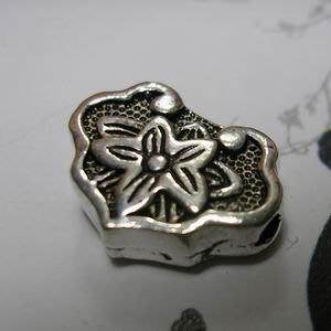 琥珀貓~【925純銀材料配件】造型珠~N9739~花朵鎖片~一個