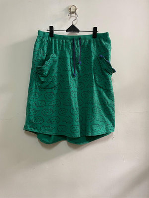 a la sha 綠色滿版刺蝟圖繪鬆緊腰圍抽繩兩側口袋寬鬆及膝裙 / M / 0323