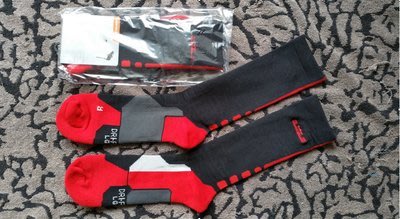 Nike襪 / LBJ 新配色 / 二代高筒毛巾籃球襪 【黑紅底紅標】【買10送1】【現貨】