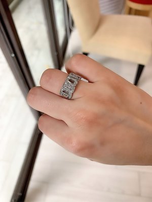 ~米蘭~ Christian Dior logo 水鑽戒指
