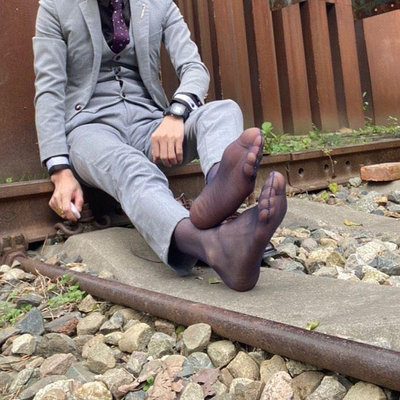 【】5 雙裝 性感 男 絲襪 超薄 日 絲 無腳 跟 日本 正裝 男 絲襪 中高筒 素面 男 絲襪