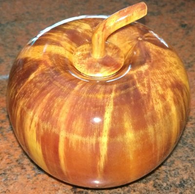 印尼國寶血龍木蘋果，平平安安!大顆木紋雙色又漂亮