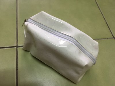 [庫存品] 肥皂包 白色 亮片 化妝包 手拿包