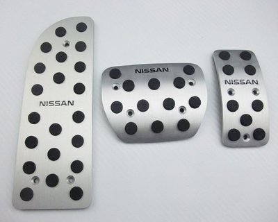 NISSAN JUKE專用金屬油門踏板三片裝(含休息踏板) 新舊款都適用