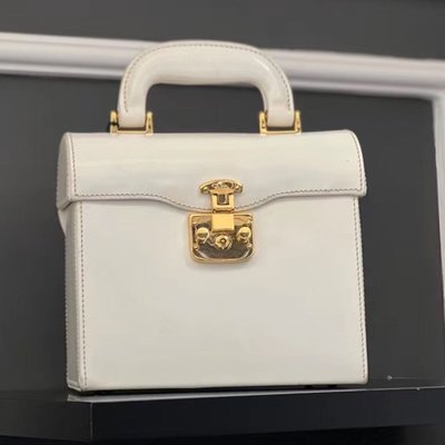 Gucci vintage 白色皮革手提包手提箱盒子包
