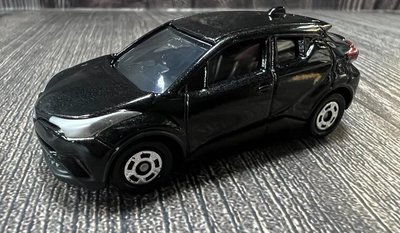 《HT》 TOMICA 豐田 TOYOTA CH-R 黑色 ( 新迴轉停車塔 限定場景的小汽車 ) 123456