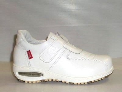 Zobr路豹牛皮氣墊休閒鞋 NO: BB59A 顏色: 白色 雙氣墊款式 ( 最新款式)