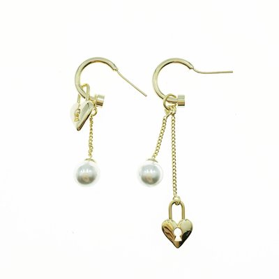 韓國 925純銀 金屬 珍珠 愛心 鎖頭 可愛 垂墜感 耳針式耳環