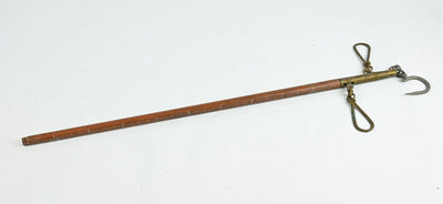 《玖隆蕭松和 挖寶網P》B倉 早期 木桿 金屬 秤重 秤桿 秤杆 收藏擺飾 擺件(09158)