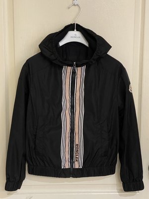 全新超美 Moncler logo hooded jacket 黑色風衣 12A 現貨一件