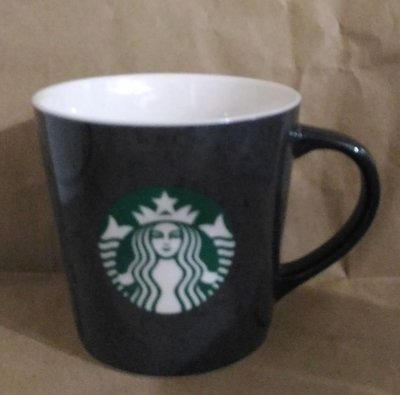 Starbucks星巴克~台灣 16週年記念 軌跡馬克杯 16oz (黑色)☆馬年週年限定~全新～可面交