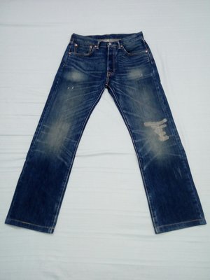 美國LEVI'S LEVIS 501《 00501-1370 》深藍水洗 破壞補丁直筒牛仔褲 W31