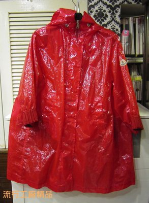 ＊流行工廠名牌二手精品＊MONCLER 紅色PVC 薄型 風衣外套 保證正品