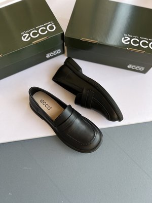 ECCO愛步小皮鞋女英倫風春季新款方頭一脚蹬軟面軟底樂福鞋平底單鞋女35-40