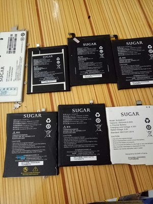 不正包退 保證 原廠 糖果 SUGAR Y9  電池
