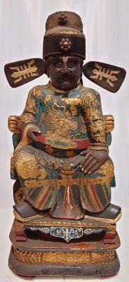 台灣古董神像，（城隍爺）古體，  2尺大尊古佛。高60×寬25×側厚20公分，牛樟木雕 ，百年老件
