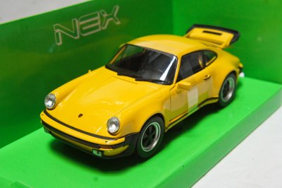 【特價現貨】1:24 Welly Porsche 911 Turbo 3.0 1974 黃色 ※車門可開※