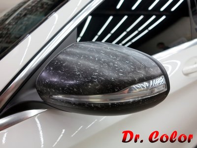 Dr. Color 玩色專業汽車包膜 M-Benz C300 消光鍛造碳纖維_後視鏡/定風翼/後擾流
