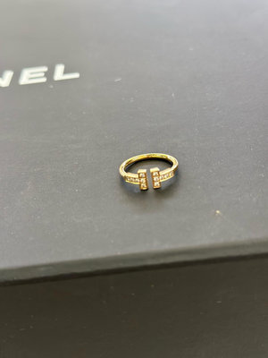 Tiffany蒂芙尼雙T鑲鉆戒指 黃金色 成色：99新 手寸