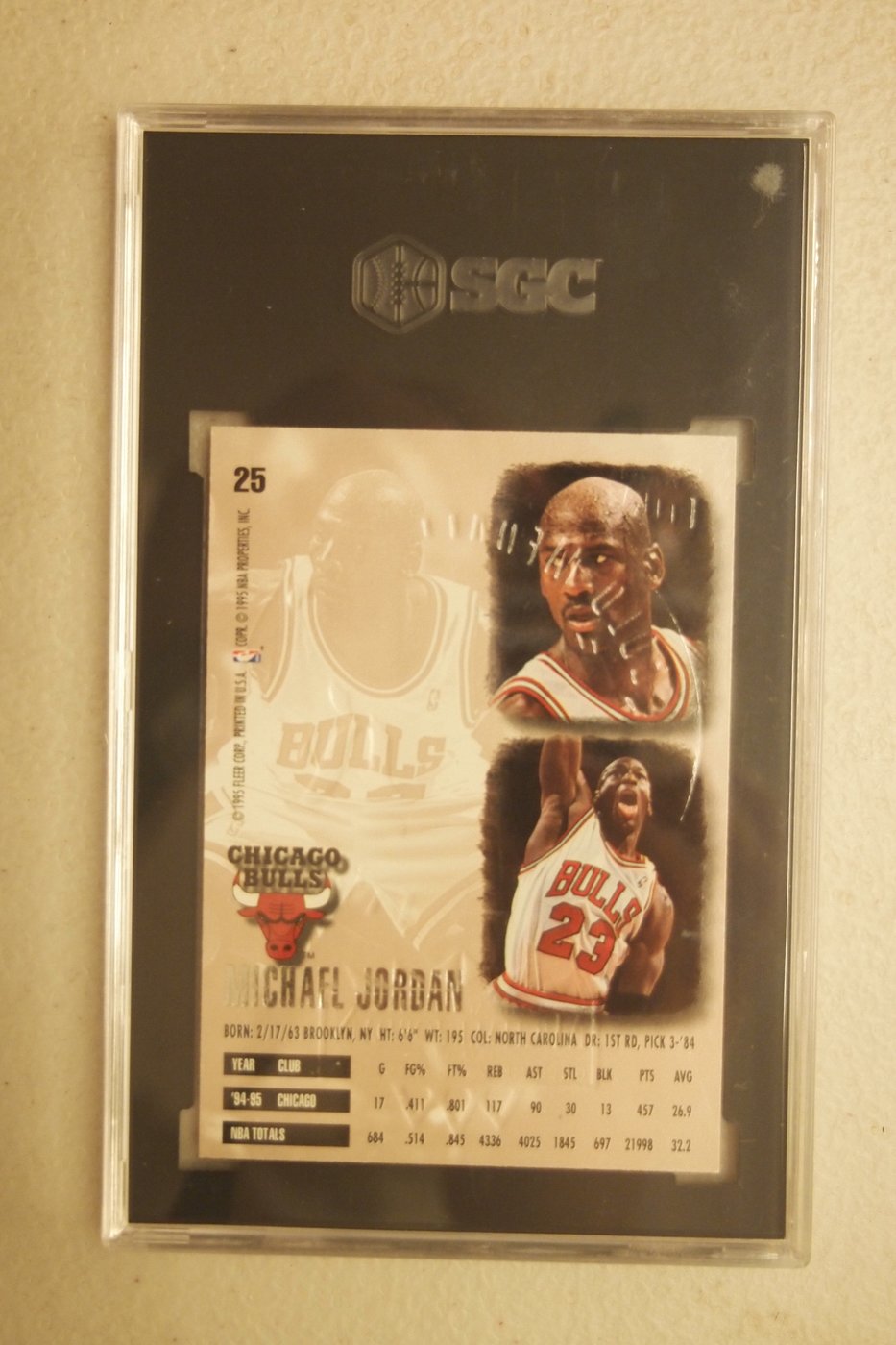 1995-96 ULTRA GOLD MEDALLION #15 Michael Jordan SGC 10 | Yahoo奇摩拍賣